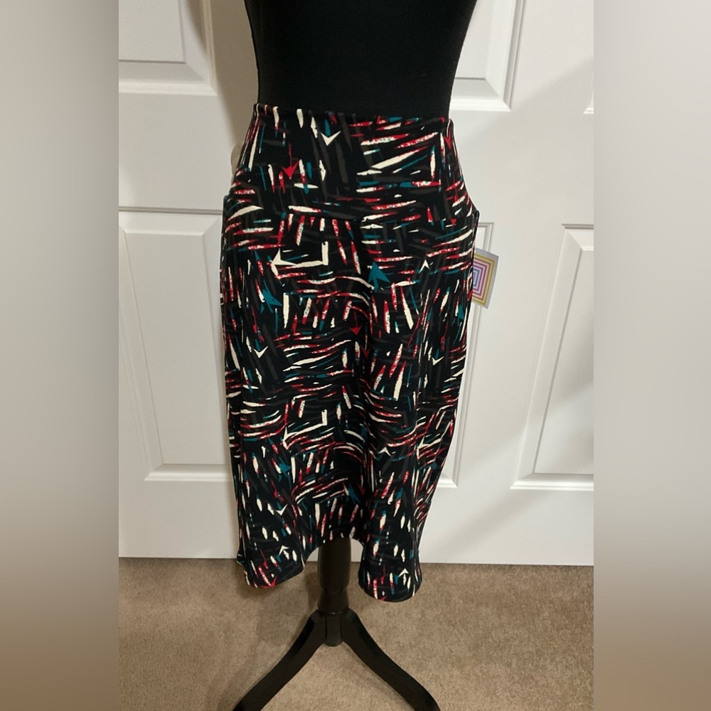 LuLaRoe XL Black Pencil Cassie Skirt with Teal, Red & Cream Abstract Strokes